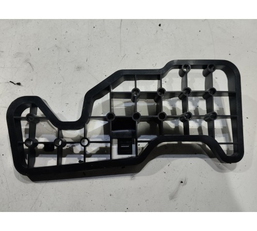 Опора напольного покрытия правая