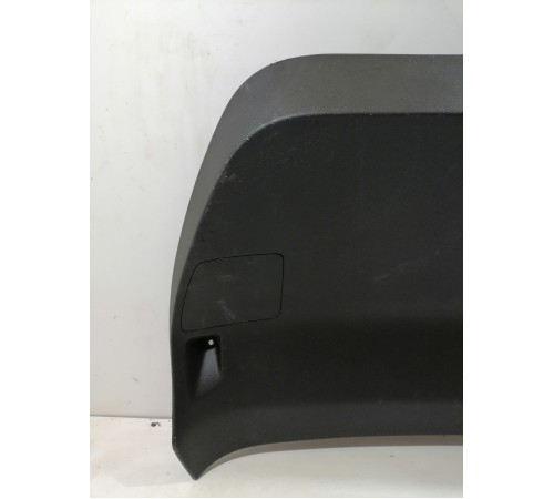 Обшивка крышки багажника