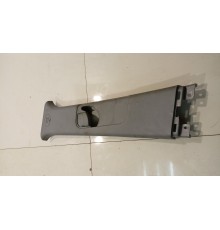 Обшивка центральной стойки (левая)