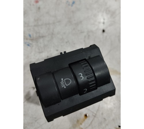 Кнопка корректора фар