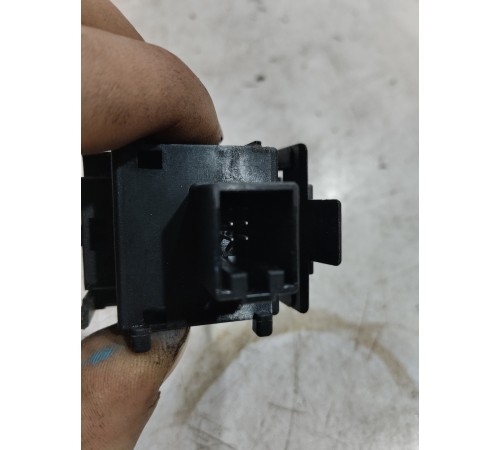 Кнопка корректора фар