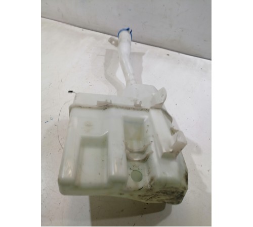 Бачок омывателя лобового стекла