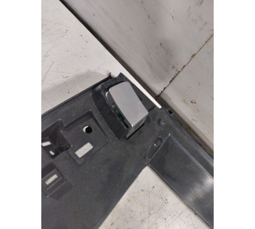 Накладка торпедо правая