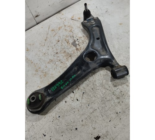 Рычаг подвески передний левый