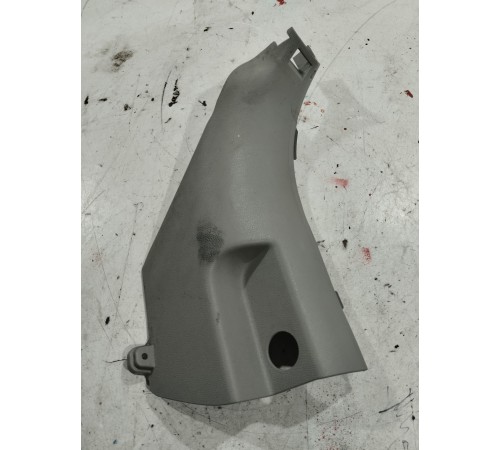 Накладка порога (передняя левая)