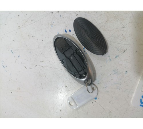  Ключ зажигания