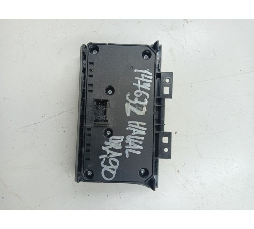 Блок кнопок центральной консоли многофункциональных