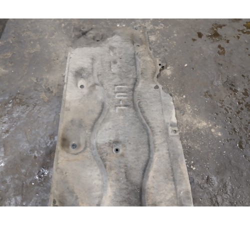 Защита днища (правая)