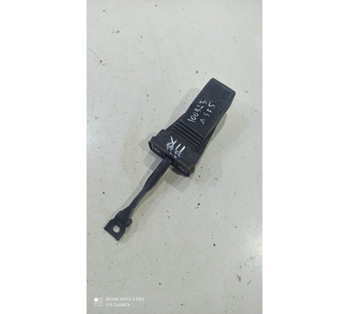 Ограничитель двери(передний правый)