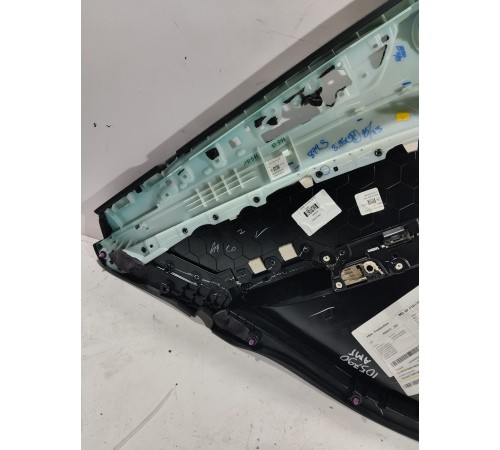 Обшивка двери (задняя правая)