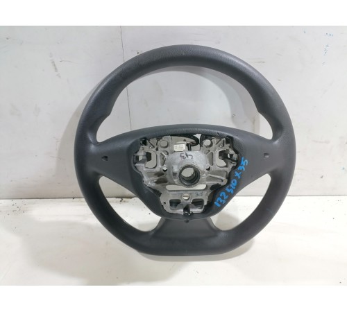 Рулевое колесо (руль) с многофунциональными кнопками