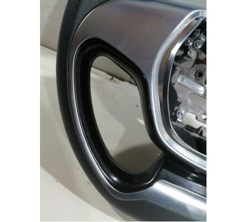 Рулевое колесо (руль) с многофунциональными кнопками