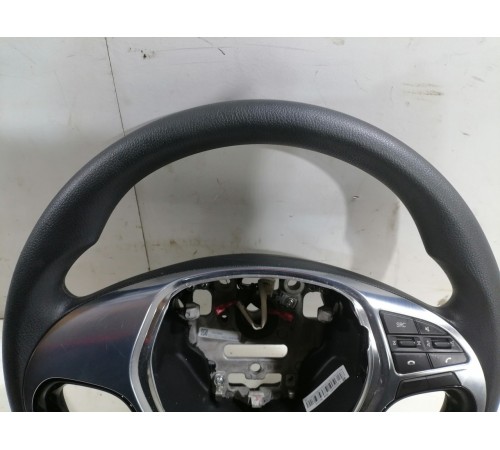 Рулевое колесо (руль) с многофунциональными кнопками