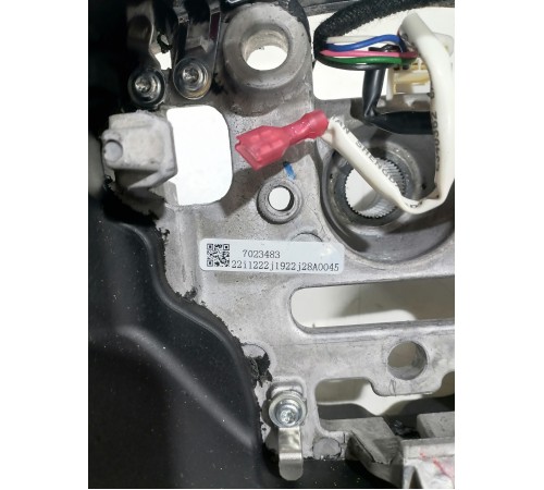 Рулевое колесо (руль) с многофунциональными кнопками