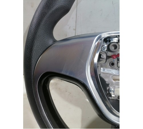 Рулевое колесо (руль) с многофунциональными кнопками