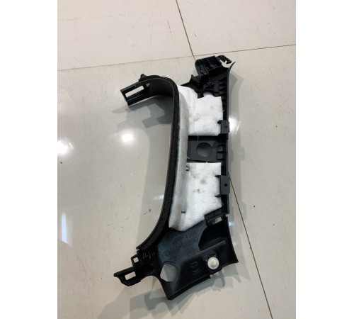 Обшивка стойки багажника (задняя, правая)