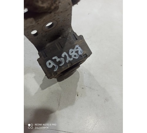 Кронштейн(крепление) глушителя