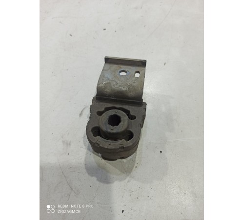 Кронштейн(крепление) глушителя