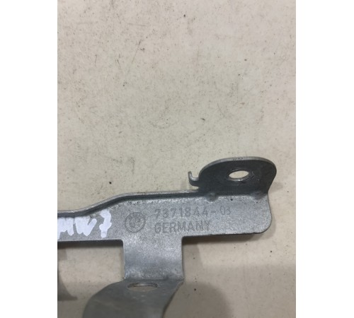 Кронштейн(крепление) салона