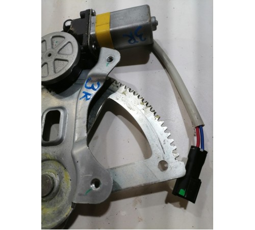 Стеклоподъемник двери задний правый