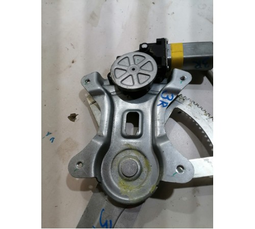 Стеклоподъемник двери задний правый