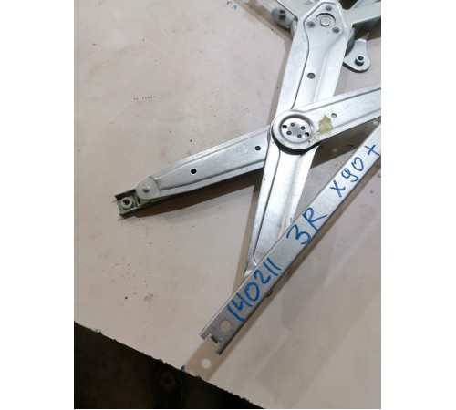 Стеклоподъемник двери задний правый