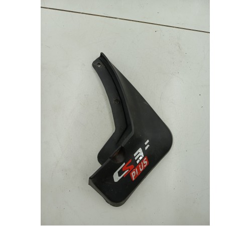 Брызговик задний правый