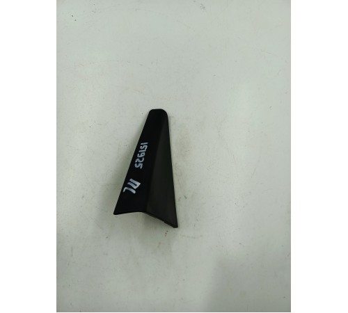 Накладка двери (уголок) передний левый