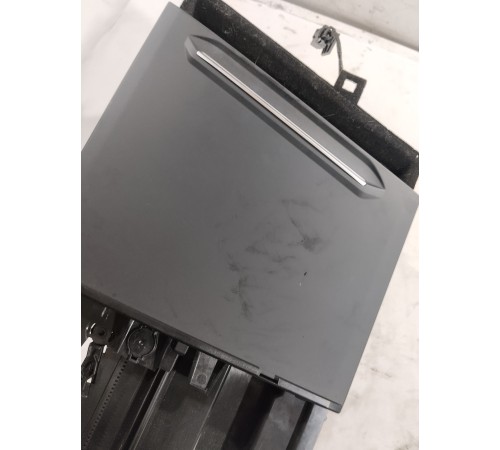 Ящик центральной консоли