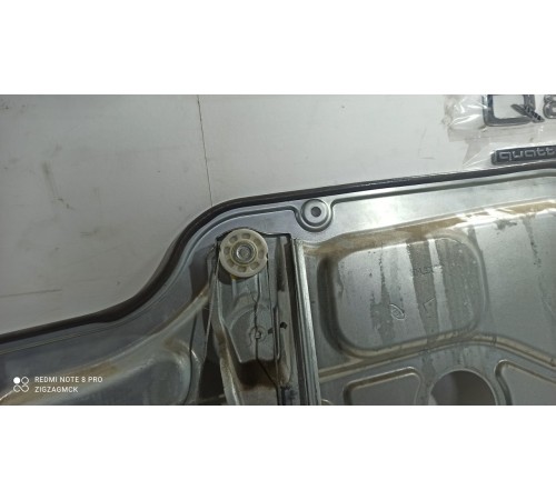 Стеклоподъемник (задний левый)