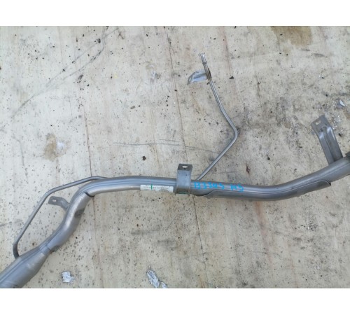 Горловина топливного бака