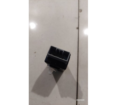 Блок управления вентиляцией и отоплением сиденья передний правый