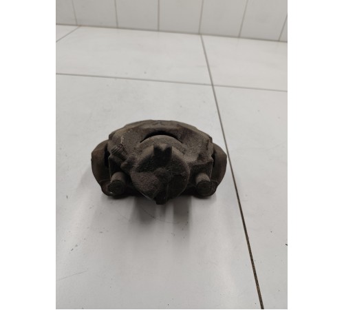 Суппорт передний левый