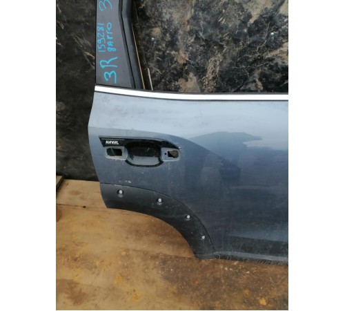 Дверь задняя правая