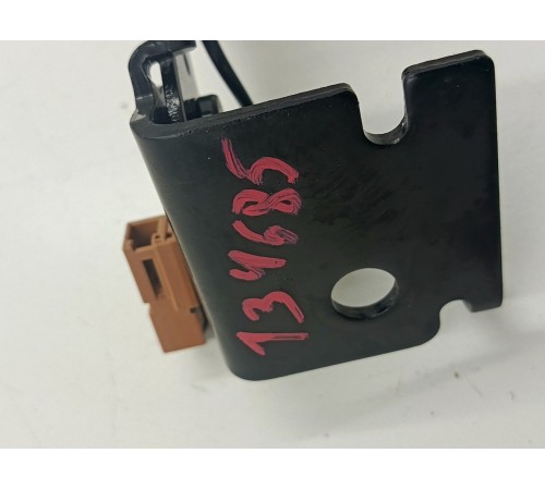 Ответная часть ремня безопасности задняя правая