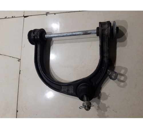 Рычаг подвески(передний правый)