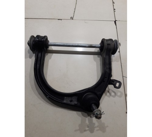 Рычаг подвески(передний правый)