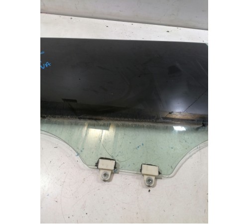 Стекло двери заднее правое