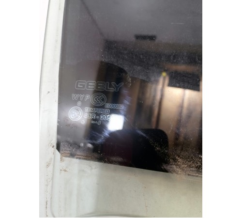 Стекло двери заднее правое