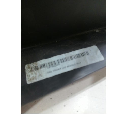 Обшивка крышки багажника