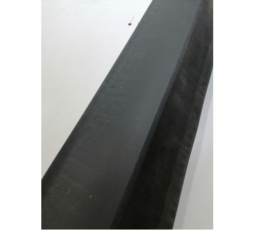 Накладка двери передняя левая нижняя , молдинг