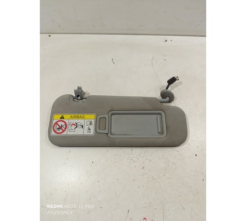 Козырек солнце защитный правый