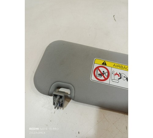 Козырек солнце защитный правый