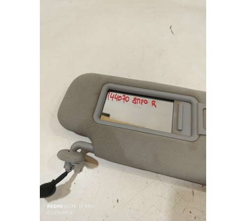 Козырек солнце защитный правый