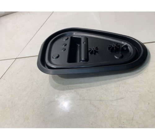 Накладка двери (задняя, правая)