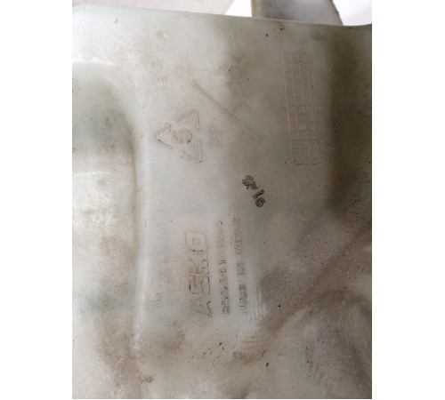 Бачок омывателя