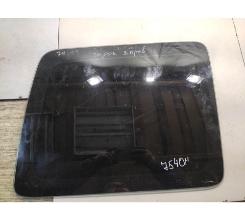 Глухое стекло (заднее, правое)