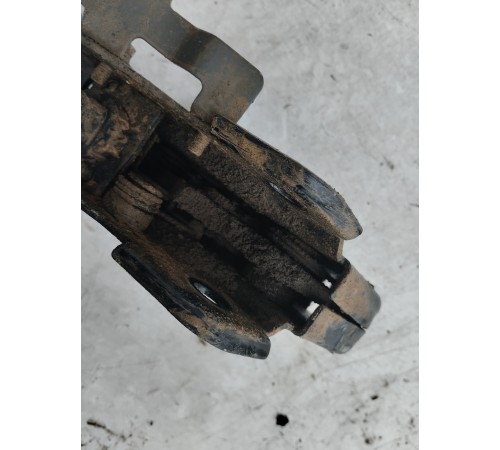 Гидрозамок кабины левый