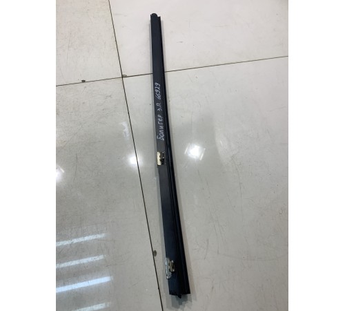 Уплотнитель стекла (задний, правый)