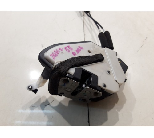 Замок двери (передний, левый)